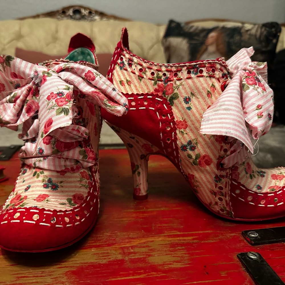 Irregular Choice Red Floral Heels with Bow - Picture 2 of 13